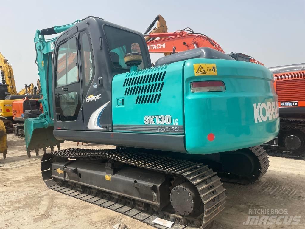 Kobelco SK 130 Paletli ekskavatörler