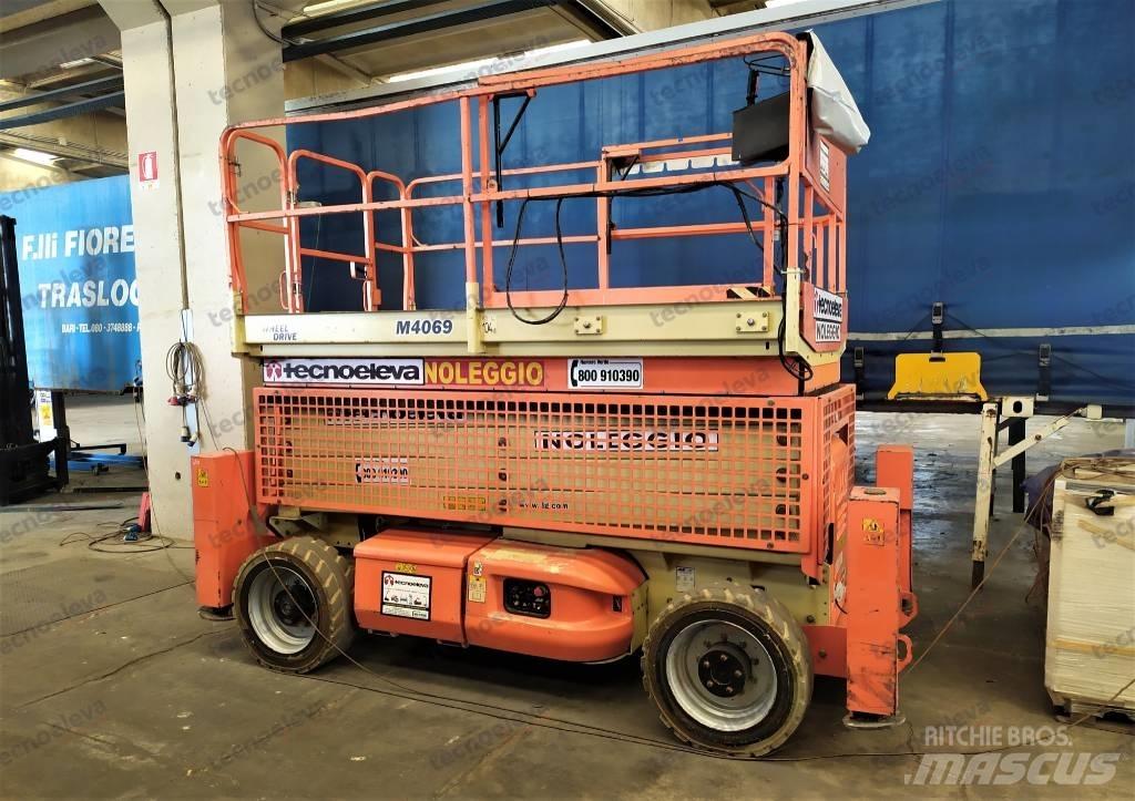 JLG M 4069 Makasli platformlar