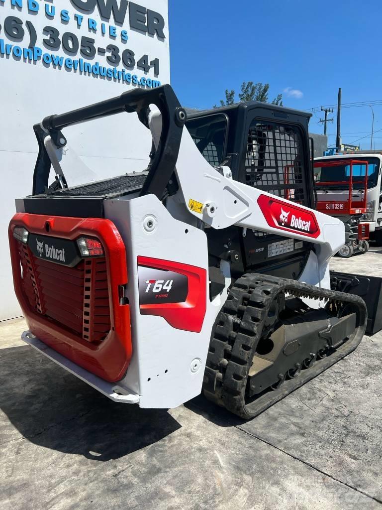 Bobcat T 64 Skid steer loderler