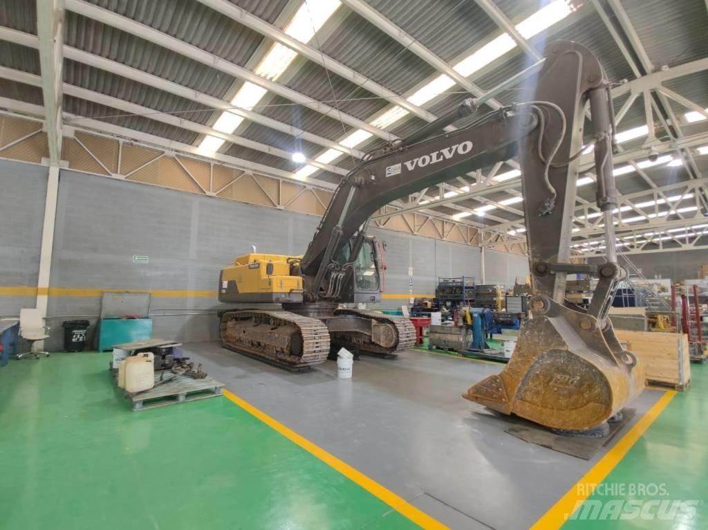 Volvo EC350DL Paletli ekskavatörler