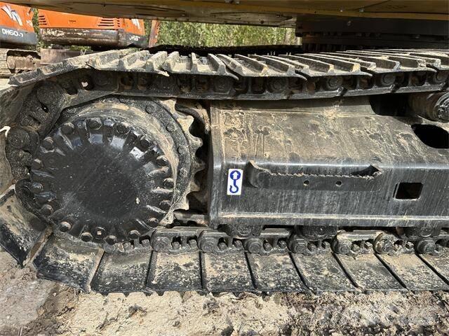 CAT 320D Paletli ekskavatörler