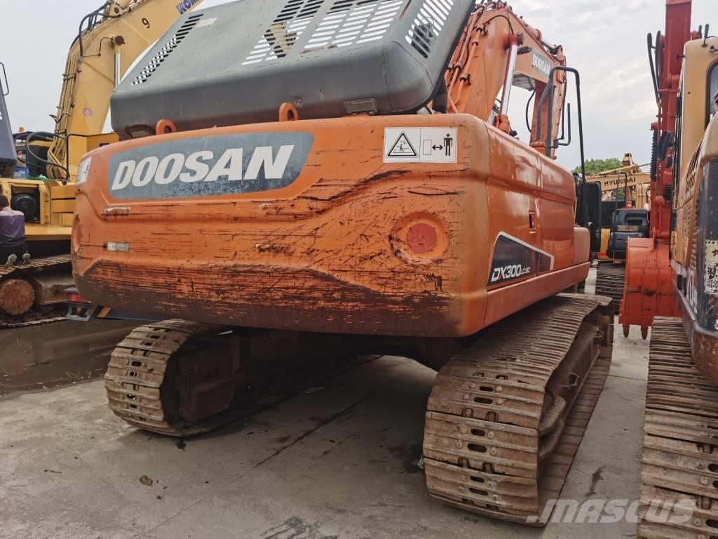 Doosan DX300LC-9C Paletli ekskavatörler