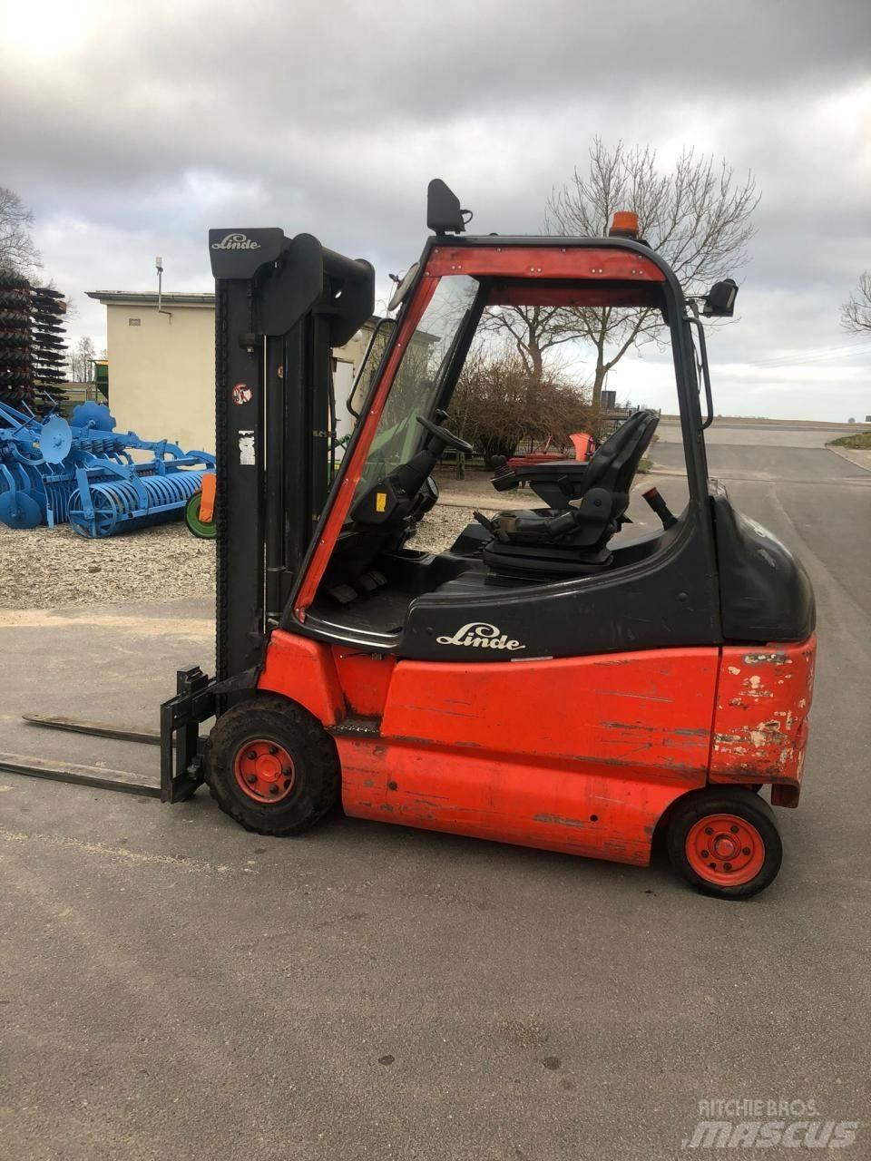 Linde E 25 Elektrikli forkliftler