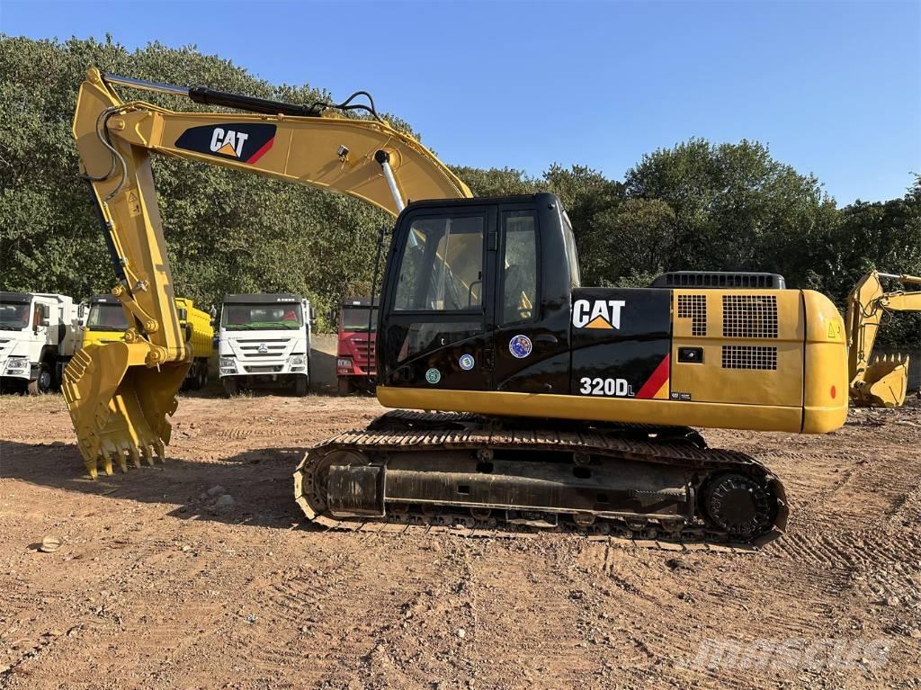 CAT 320 D Paletli ekskavatörler