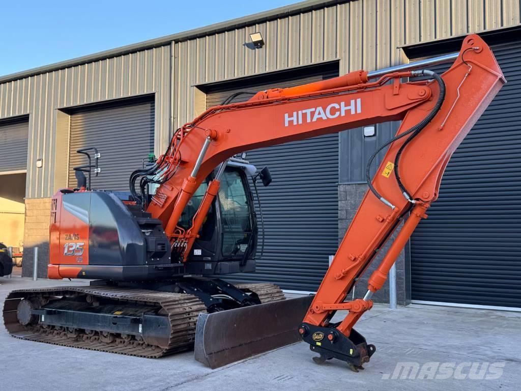 Hitachi ZX 135 US-7 Paletli ekskavatörler