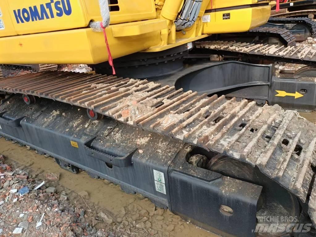 Komatsu PC 200-8 Paletli ekskavatörler