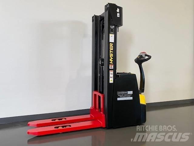 Hyster S1.6 Yaya kumandali istif makinasi