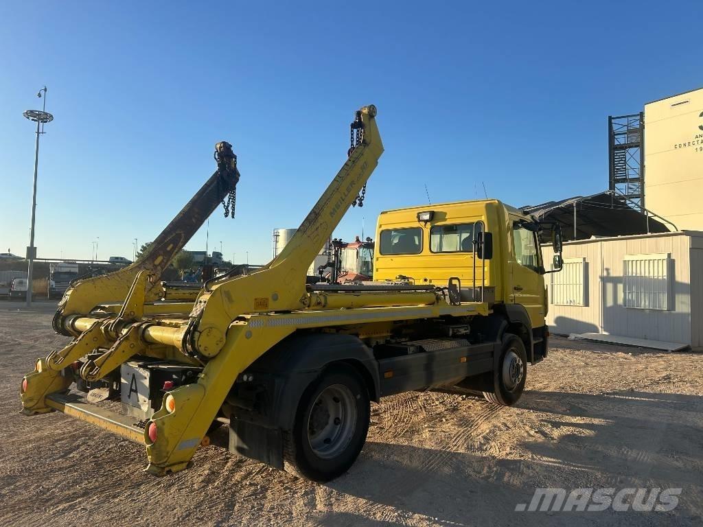 Mercedes-Benz 1530 Depolama konteynerleri