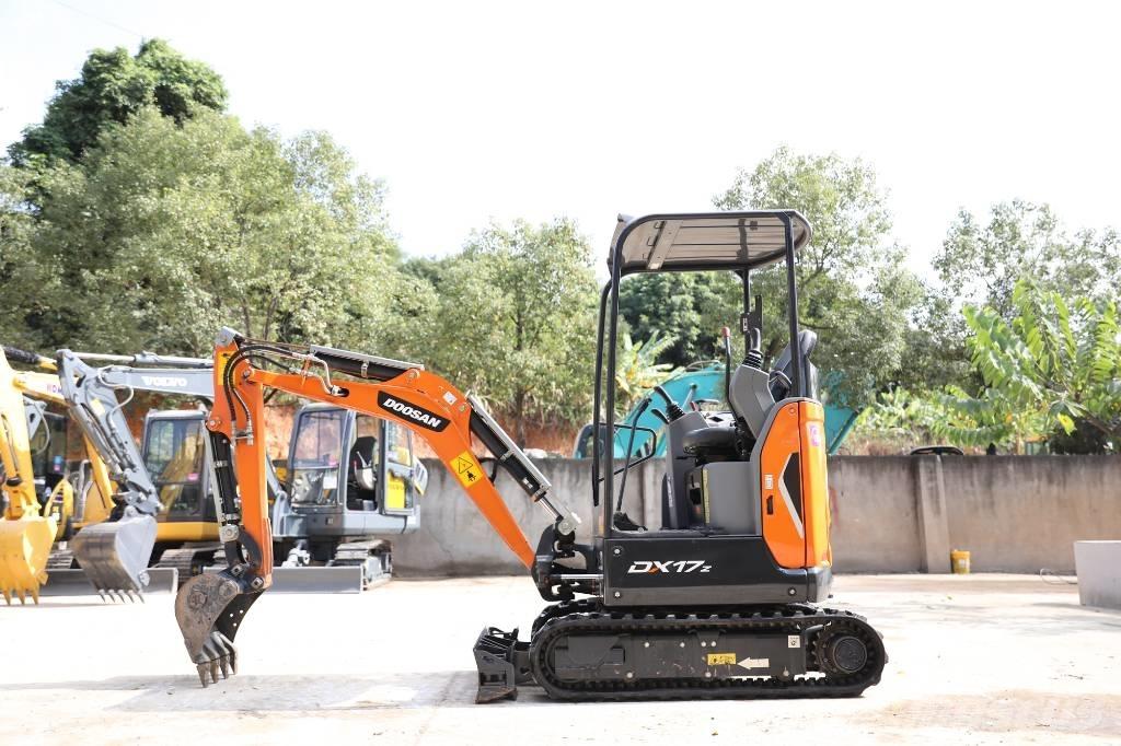 Doosan DX 17 Paletli ekskavatörler