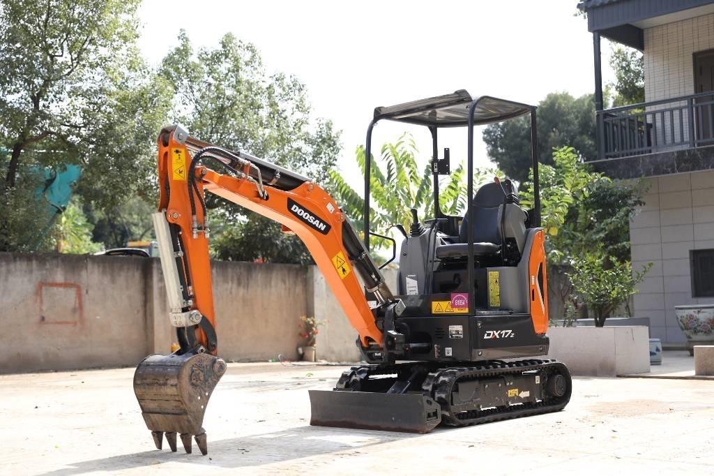 Doosan DX 17 Paletli ekskavatörler