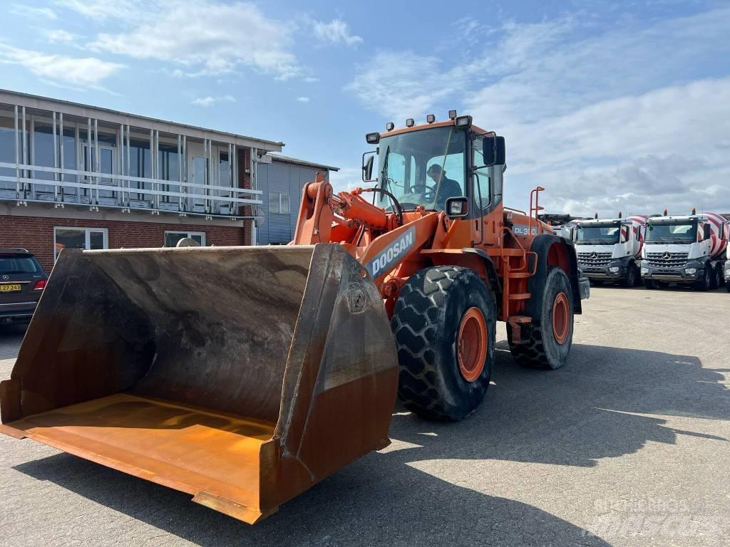 Doosan dl 300 Tekerlekli yükleyiciler