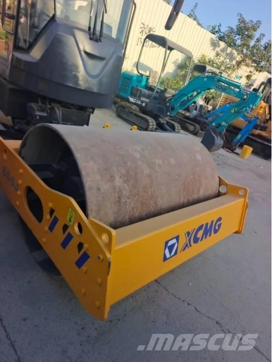 XCMG XS 800 J Tek tamburlu silindirler