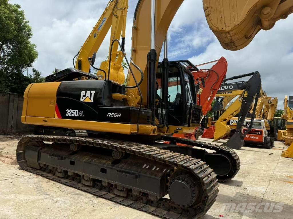 CAT 325 D L Paletli ekskavatörler