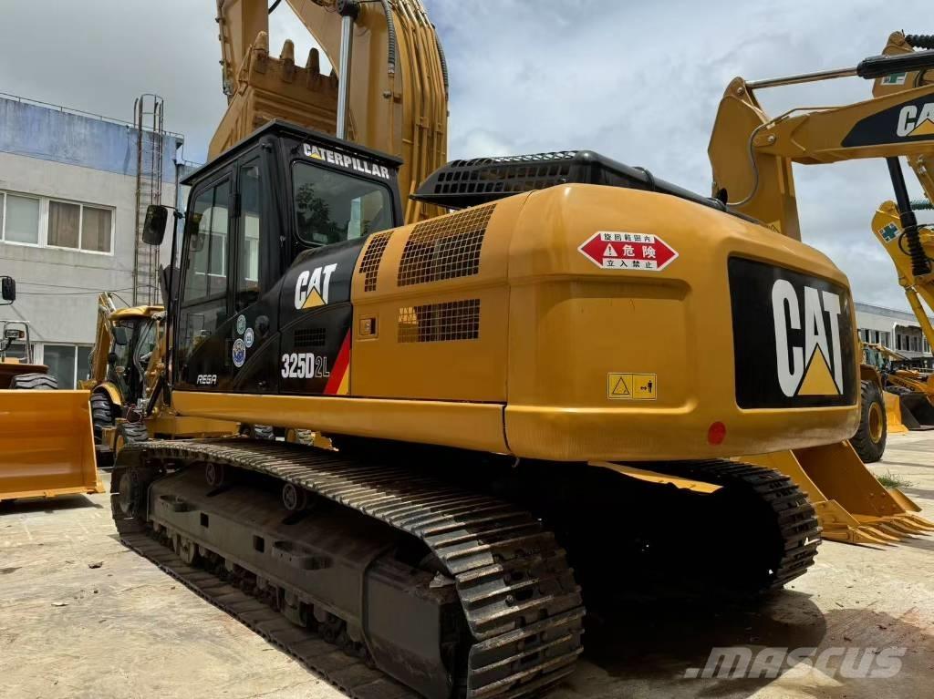 CAT 325 D L Paletli ekskavatörler
