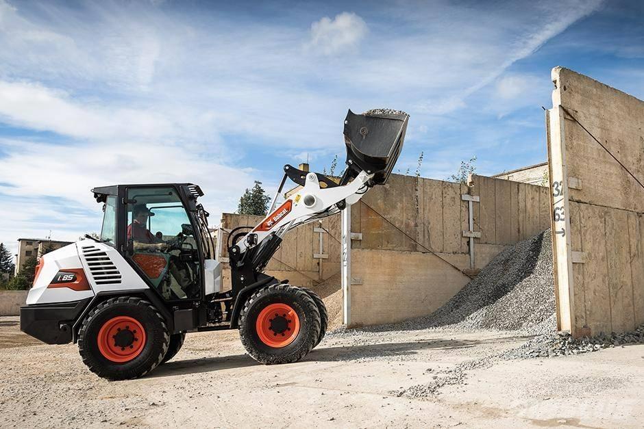 Bobcat L 85 Ön yükleyici ve kazicilar