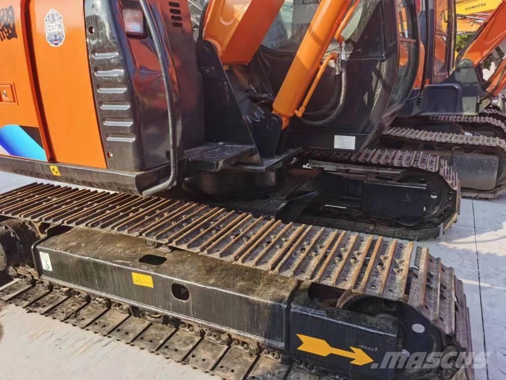 Hitachi ZX 70 Mini ekskavatörler, 7 tona dek