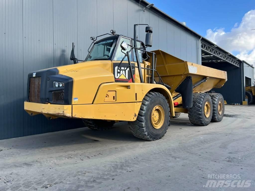 CAT 735B Belden kirma kaya kamyonu