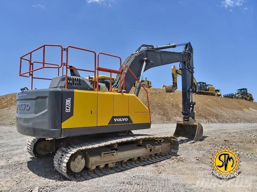 Volvo EC 220 E Paletli ekskavatörler