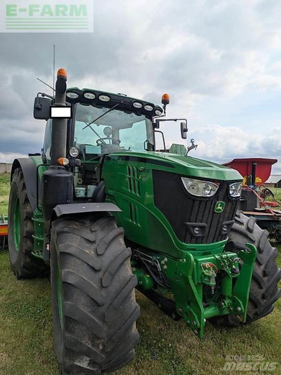 John Deere 6215 r Traktörler