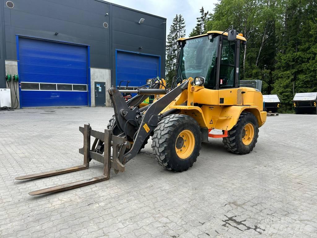 !!SOLD!! Volvo L 30 G Tekerlekli yükleyiciler