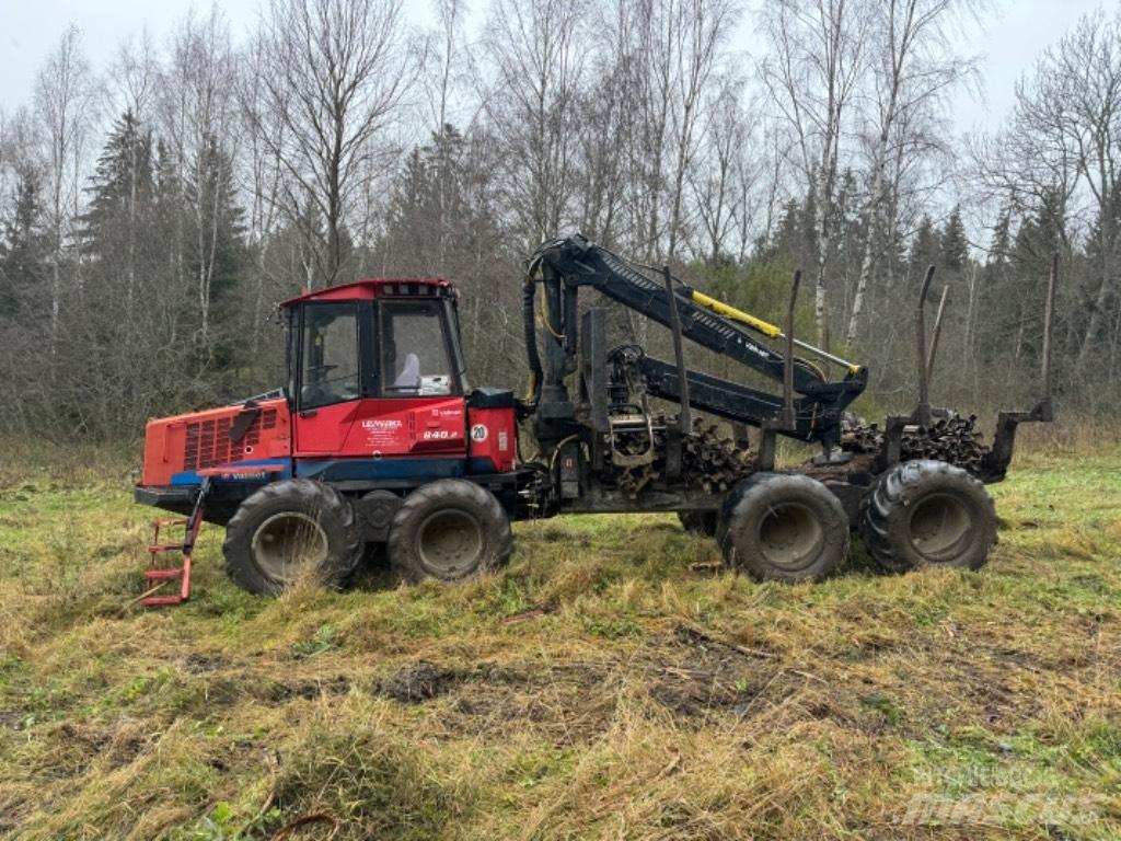 Valmet 840.2 Tomruk yükleyici traktörler