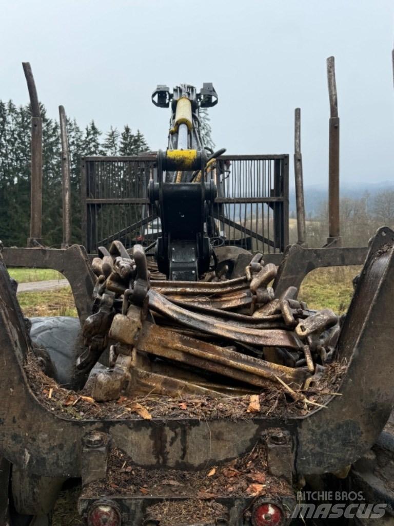 Valmet 840.2 Tomruk yükleyici traktörler