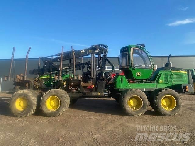 John Deere 1510 G Tomruk yükleyici traktörler
