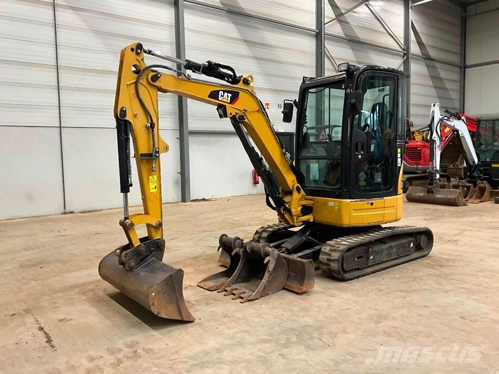 CAT 303 E Paletli ekskavatörler