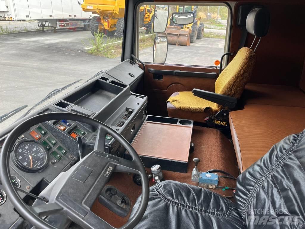Volvo F 12    Lav km Çekiciler