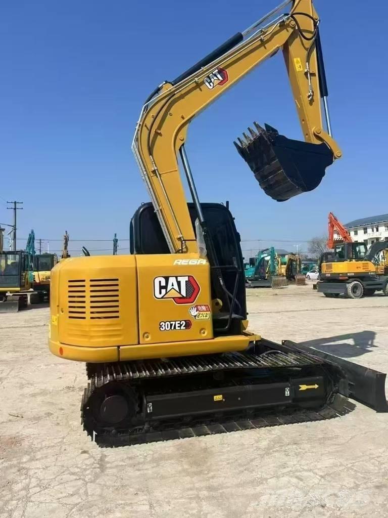 CAT 307E2 Paletli ekskavatörler