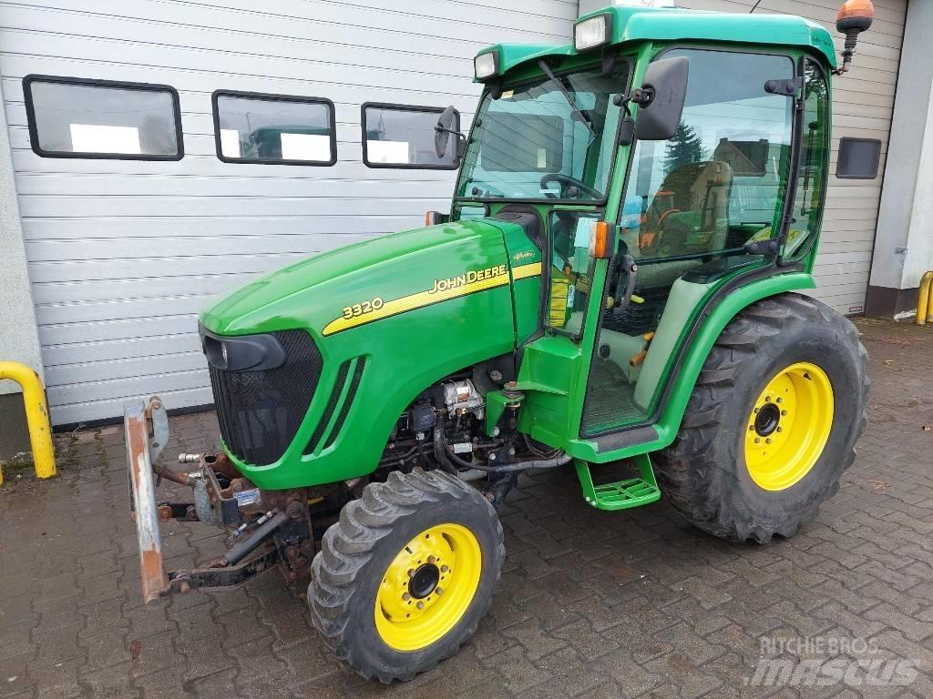 John Deere 3320 Traktörler