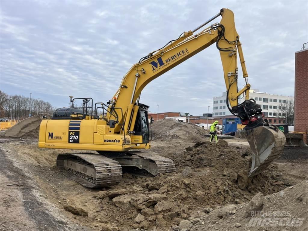 Komatsu PC210LC-11 Paletli ekskavatörler