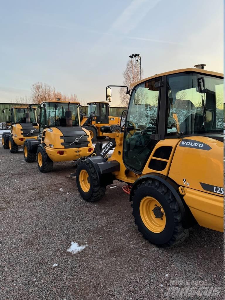Volvo L 25 F Tekerlekli yükleyiciler
