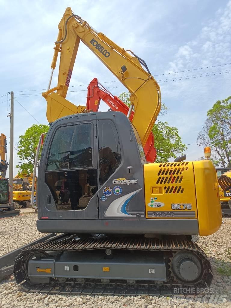 Kobelco SK 75 Mini ekskavatörler, 7 tona dek