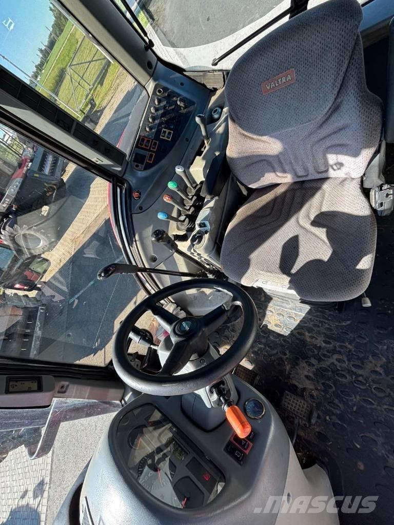 Valtra T 193 Traktörler