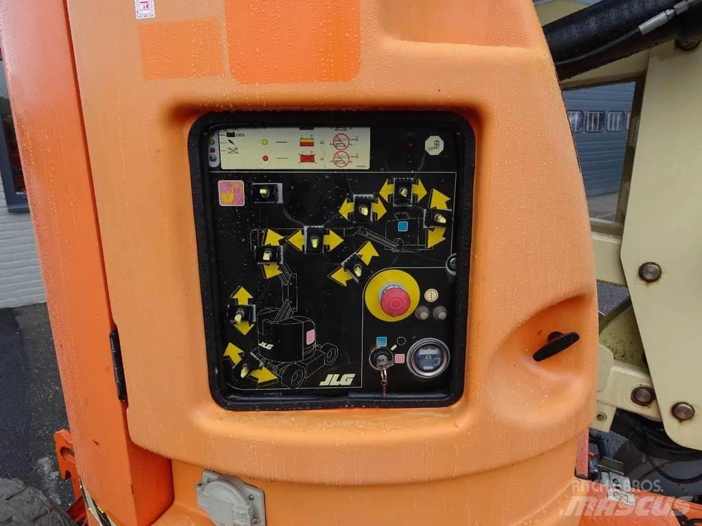 JLG E300AJP Körüklü personel platformları