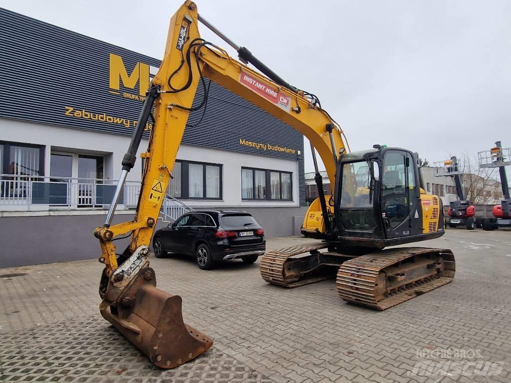 JCB JS 131 LC Paletli ekskavatörler