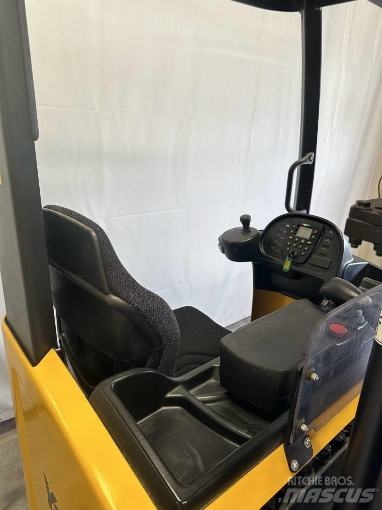 Yale MR14 Reach truck - depo içi istif araçları