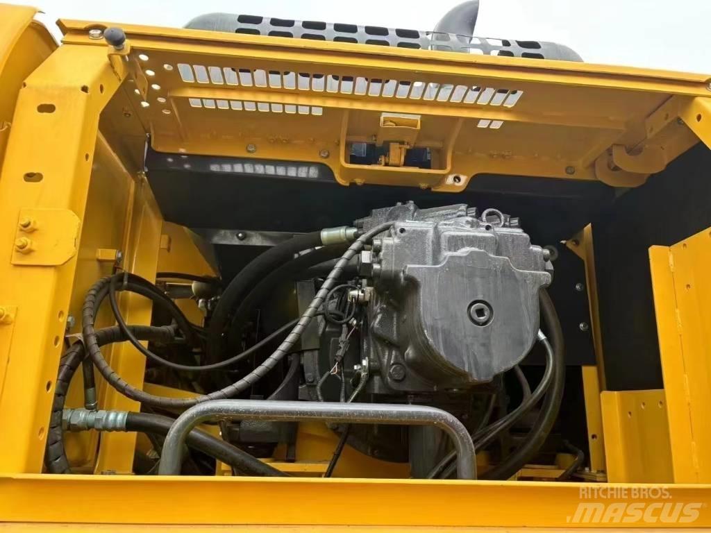 Komatsu 400-7 Paletli ekskavatörler
