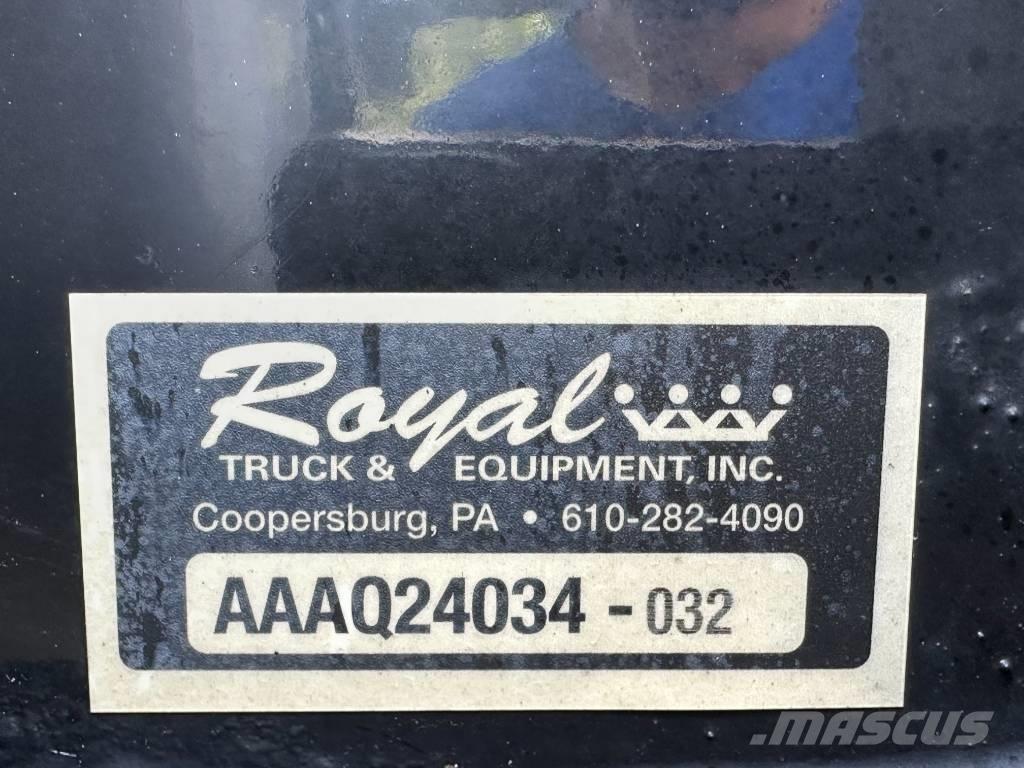 International 4300 Flatbed kamyonlar