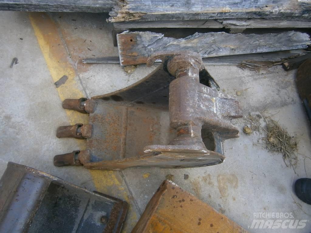 Komatsu PC26MR-3 Mini ekskavatörler, 7 tona dek