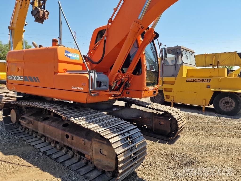 Doosan DX 180 LC Paletli ekskavatörler