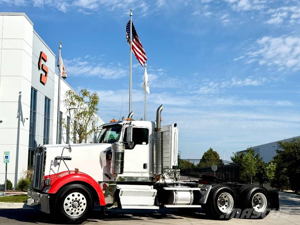 Kenworth W 900 Çekiciler