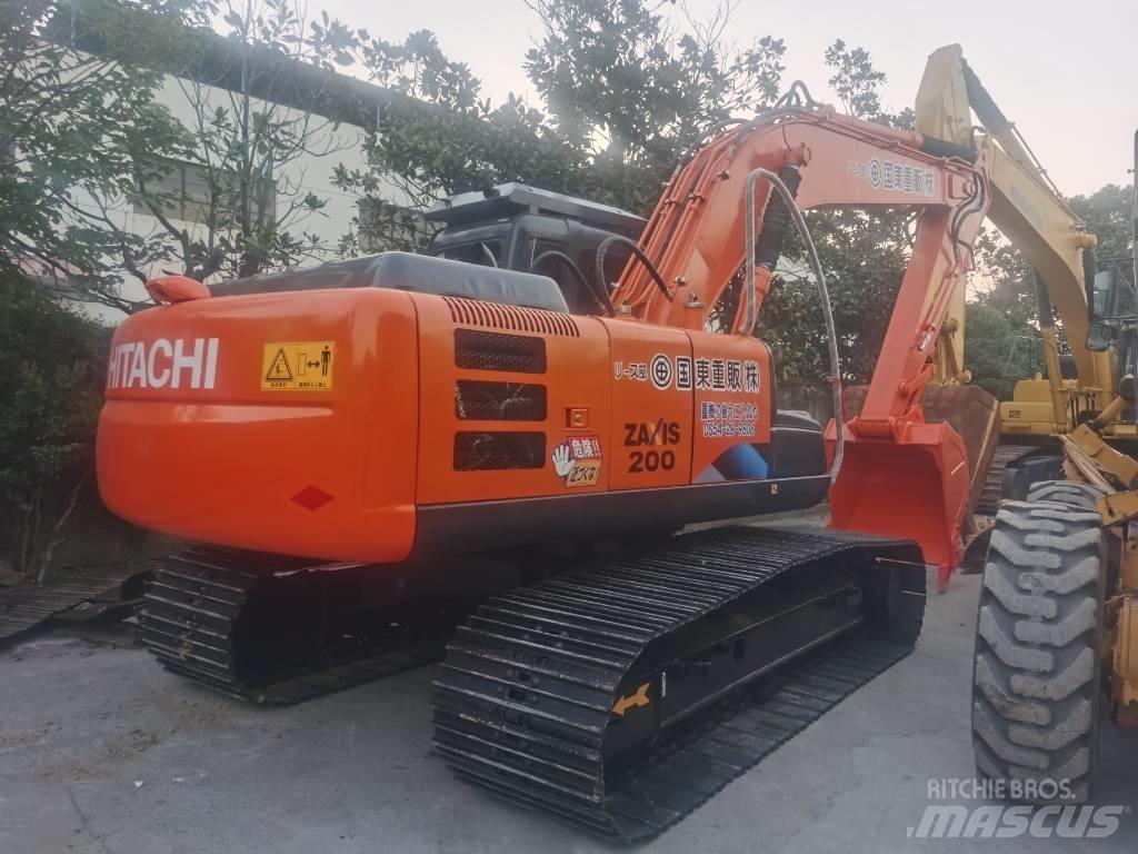 Hitachi ZX 200 Paletli ekskavatörler