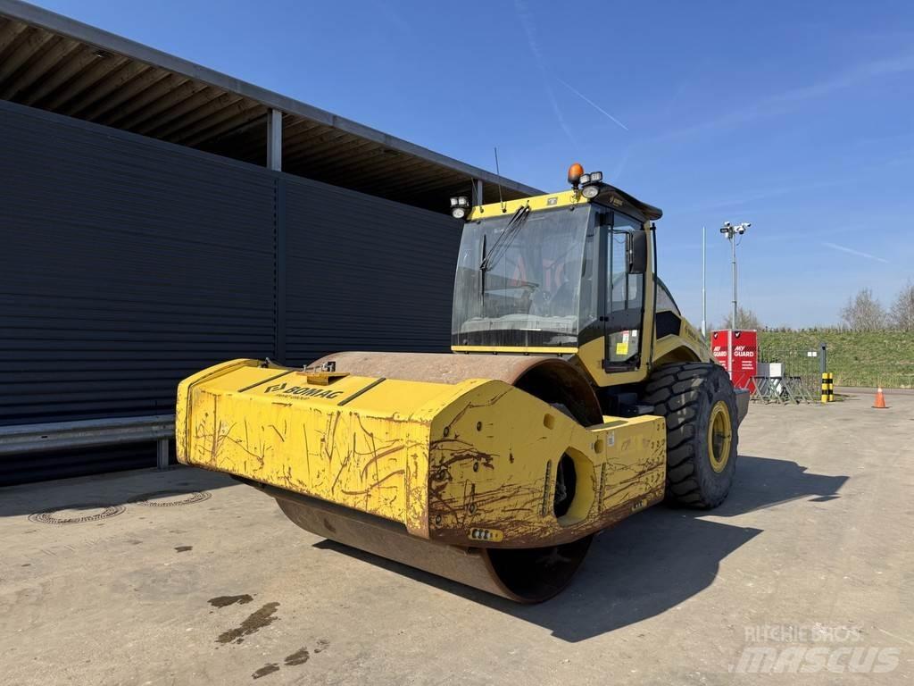 Bomag BW 226 BVC-5 Tek tamburlu silindirler