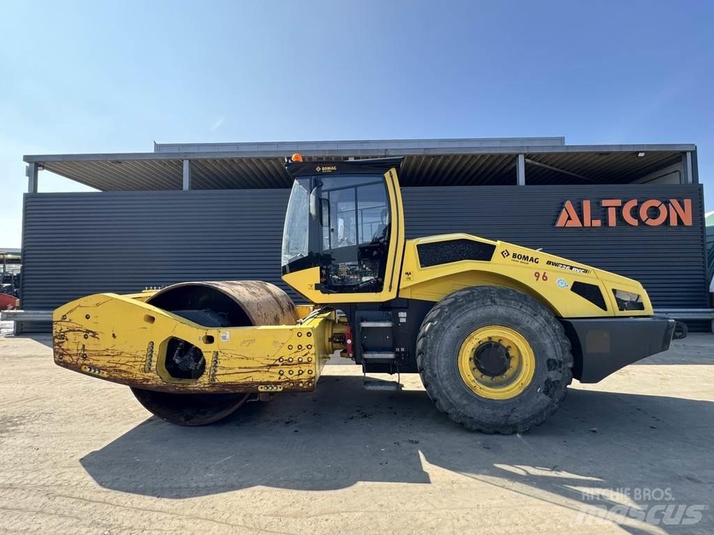 Bomag BW 226 BVC-5 Tek tamburlu silindirler
