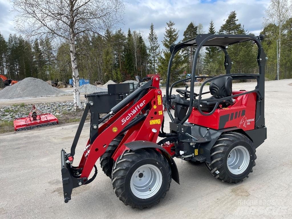 Schäffer Nordic 30 + Çok amaçlı yükleyiciler
