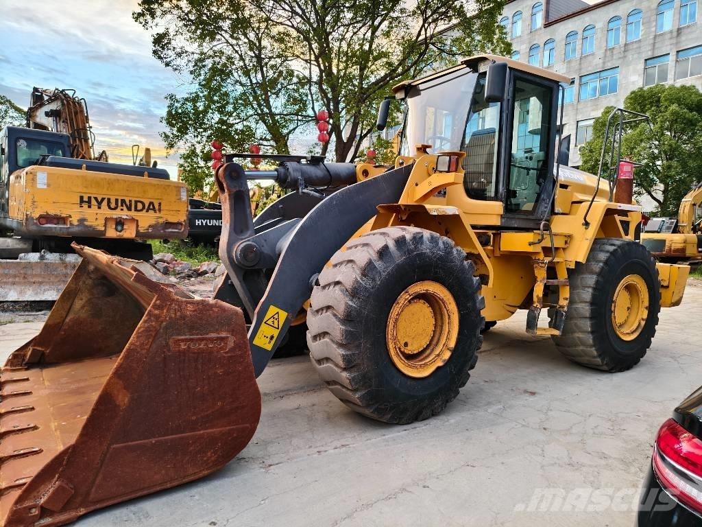 Volvo L 120 Tekerlekli yükleyiciler