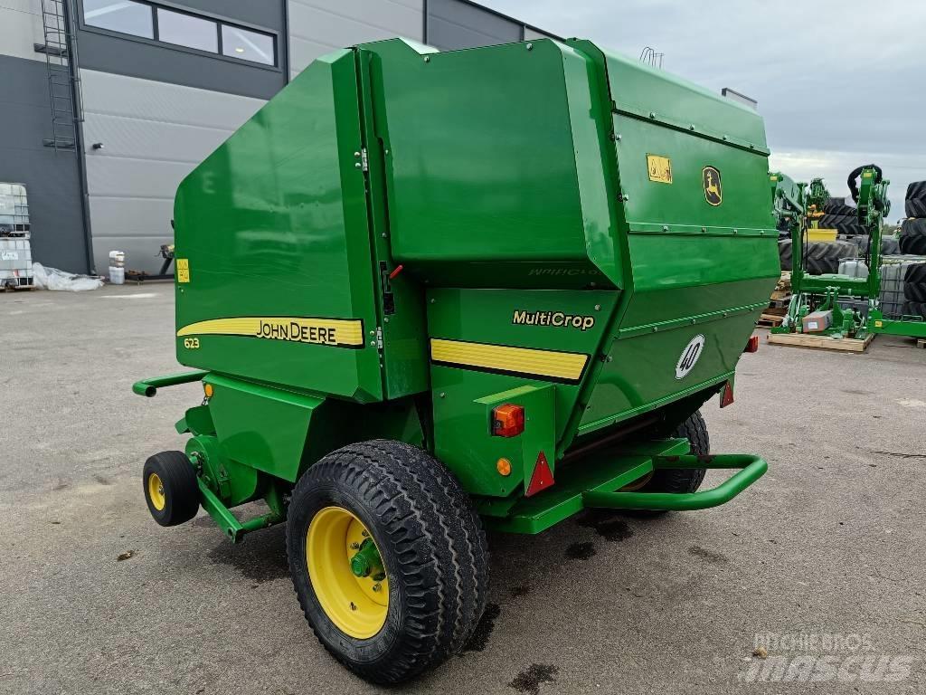John Deere 623N Rulo balya makinalari