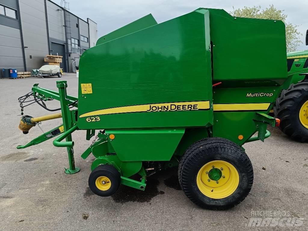 John Deere 623N Rulo balya makinalari